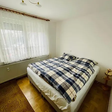 Ferienwohnung דירה